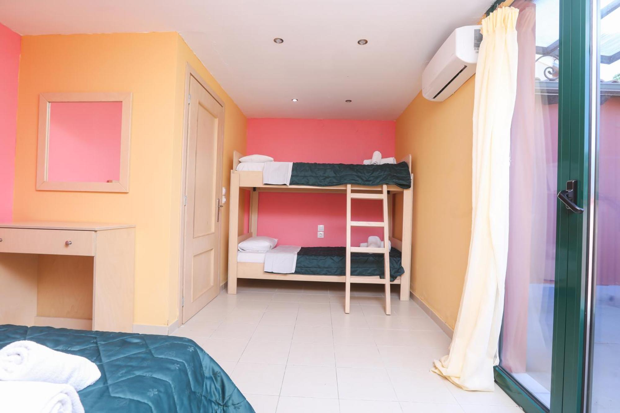 بينيتسيس Corfu Hotel Apartments المظهر الخارجي الصورة