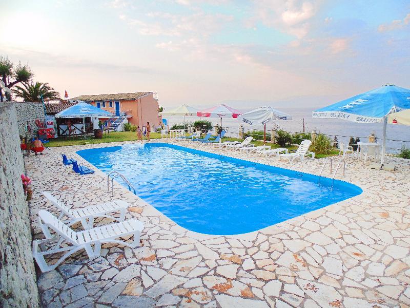 بينيتسيس Corfu Hotel Apartments المظهر الخارجي الصورة